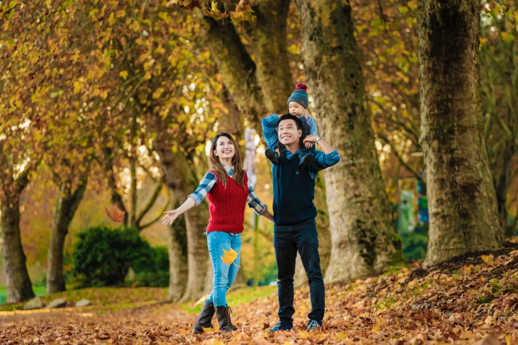 WAYS TO MAKE YOUR FAMILY’S FALL HEALTHIER